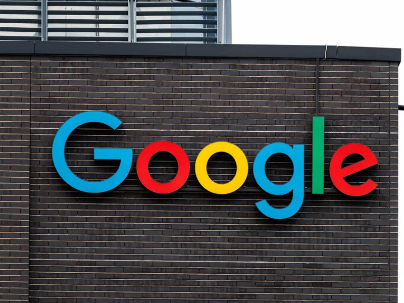 گوگل ترنسلیت اکنون به شما امکان می‌دهد ترجمه‌های هم‌زمان را از طریق هدفون بشنوید