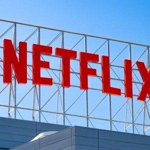 نتفلیکس به‌طور کامل روی هوش مصنوعی مولد سرمایه‌گذاری می‌کند